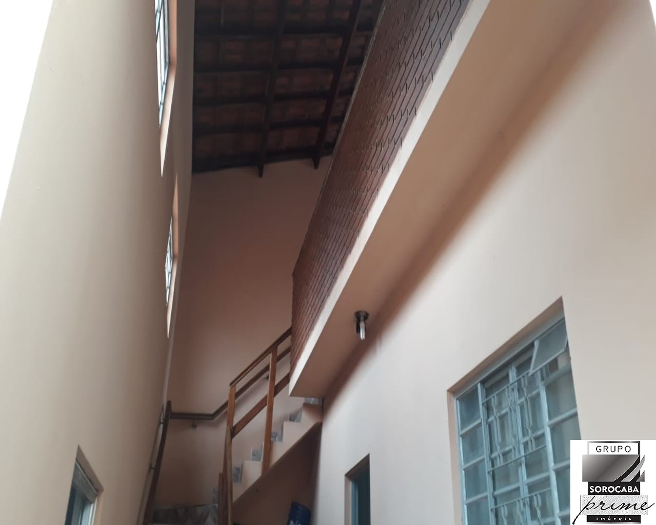 Sobrado com 3 dormitórios à venda, 344 m² por R$ 550.000 - j