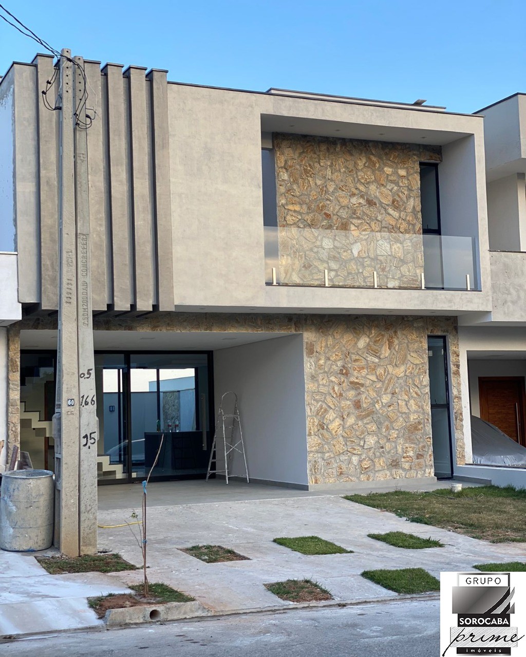 Casa com 3 dormitórios à venda, 204 m² por R$ 1.080.000 - co