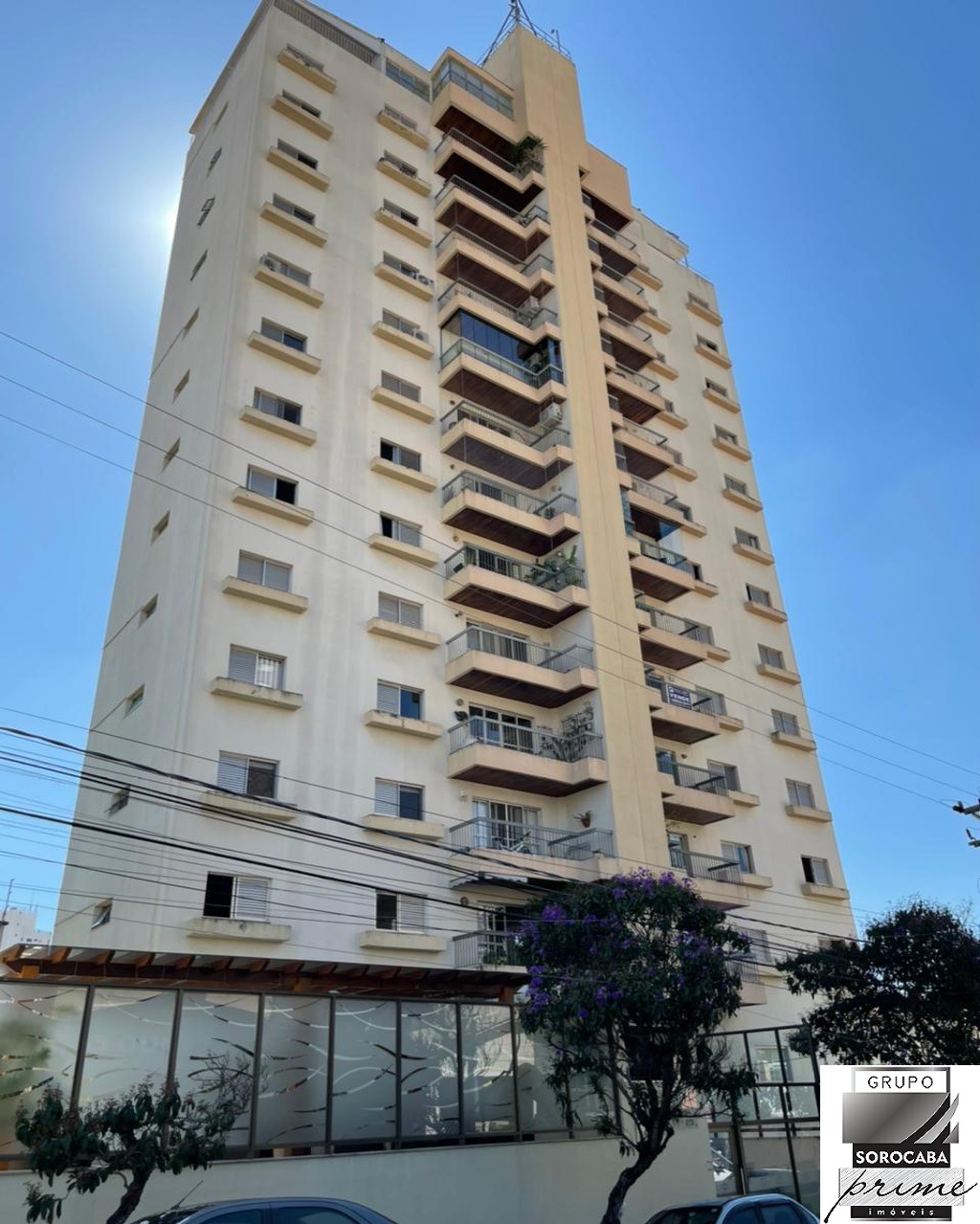 Apartamento com 3 dormitórios à venda, 100 m² por R$ 400.000