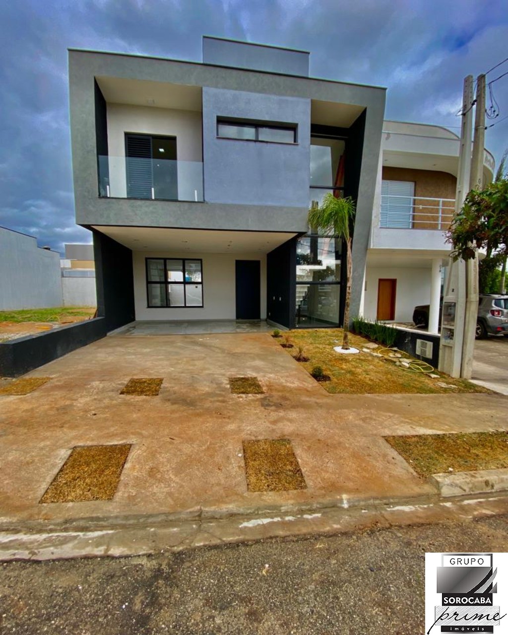 Casa com 3 dormitórios à venda, 165 m² por R$ 950.000 - cond
