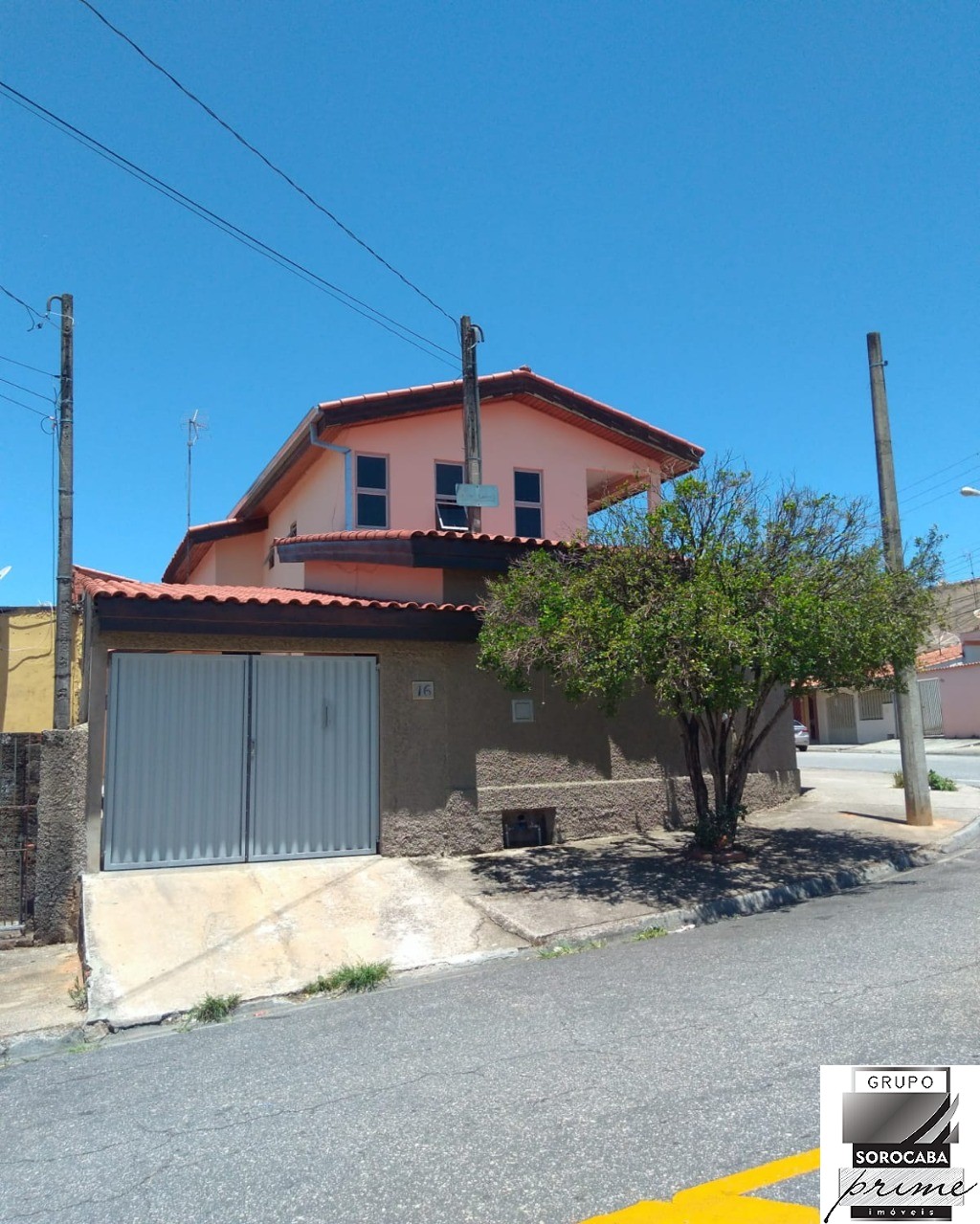 Sobrado com 3 dormitórios à venda, 344 m² por R$ 550.000 - j