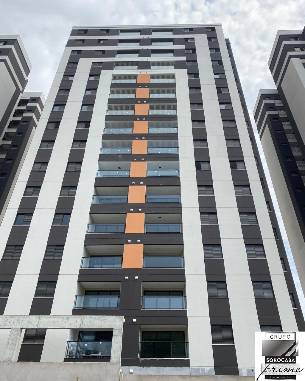Apartamento com 3 dormitórios à venda, 87 m² por R$ 595.000 