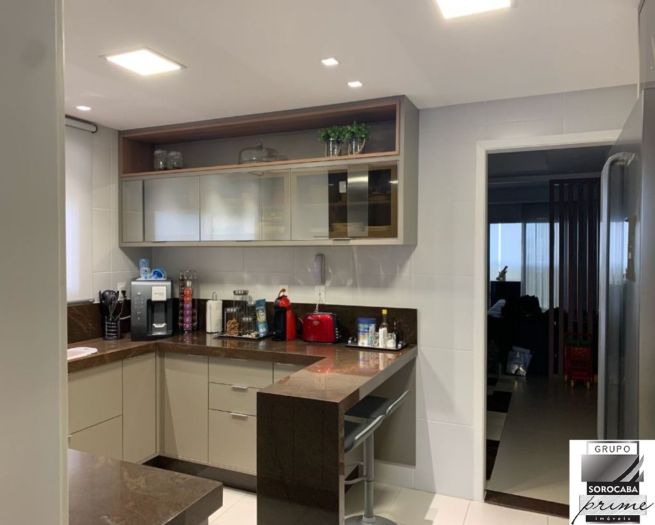 Apartamento com 4 dormitórios à venda, 166 m² por R$ 180.000