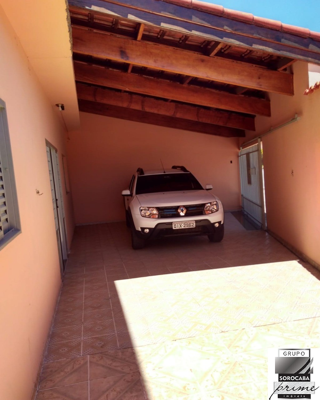 Sobrado com 3 dormitórios à venda, 344 m² por R$ 550.000 - j