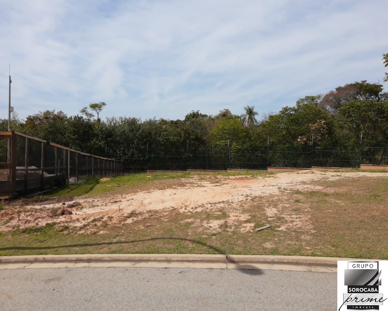 Terro residencial no alphaville itú, R$450.000,00.