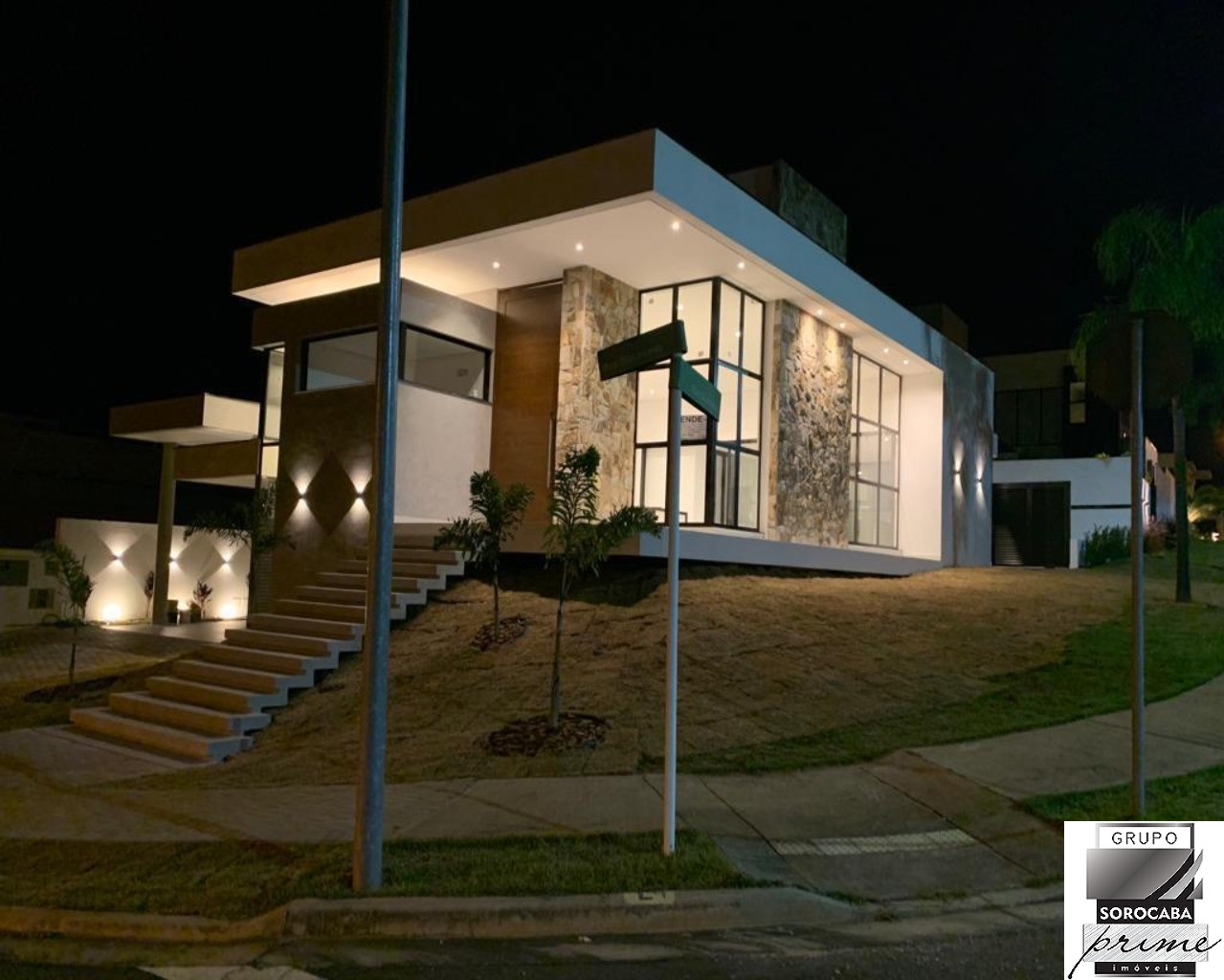 Casa residencial no condomínio alphaville, R$2.350.000,00.