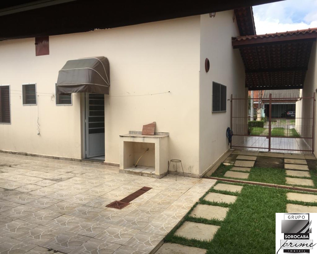 Casa no jardim ibiti do paço, R$900.000,00.