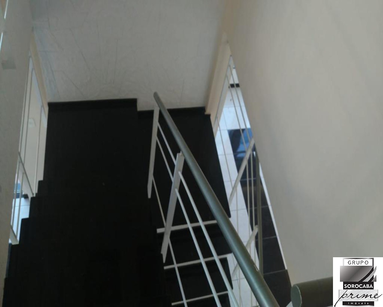 Sobrado com 3 dormitórios à venda, 300 m² por R$ 850.000 - i