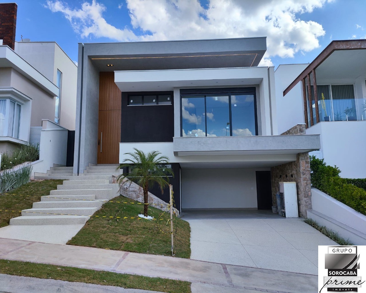 Casa com 3 dormitórios à venda, 200 m² por R$ 1.590.000 - gr