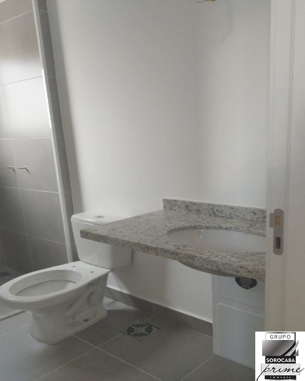 Apartamento com 3 dormitórios para alugar, 88 m² por R$ 4.40