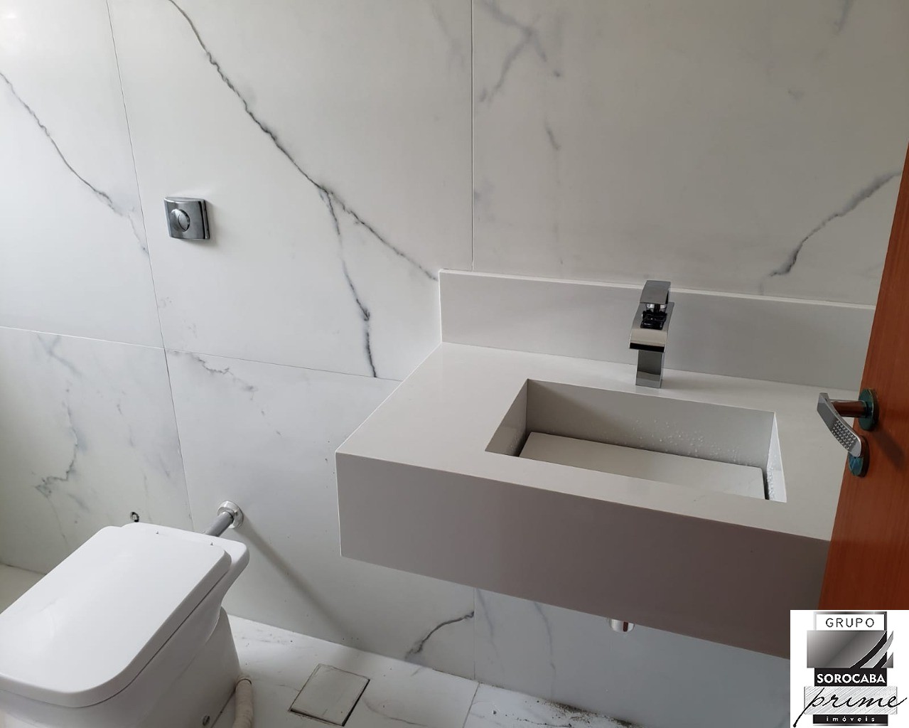 Casa com 3 dormitórios à venda, 185 m² por R$ 1.100.000 - co
