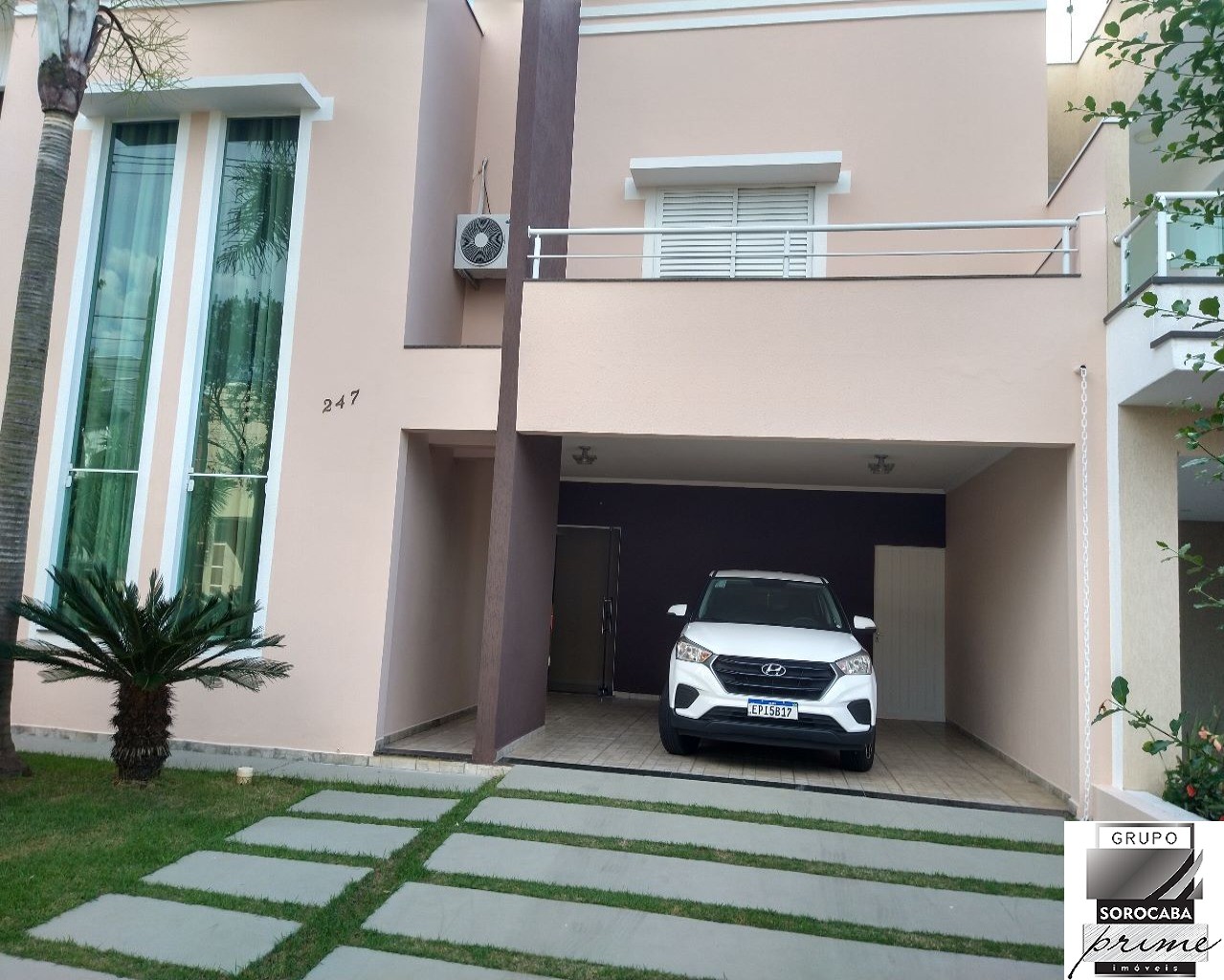 Sobrado com 3 dormitórios à venda, 183 m² por R$ 850.000 - j