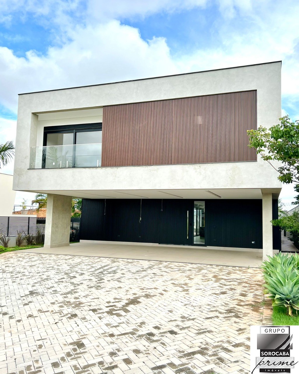 Sobrado com 4 dormitórios à venda, 380 m² por R$ 2.990.000 -