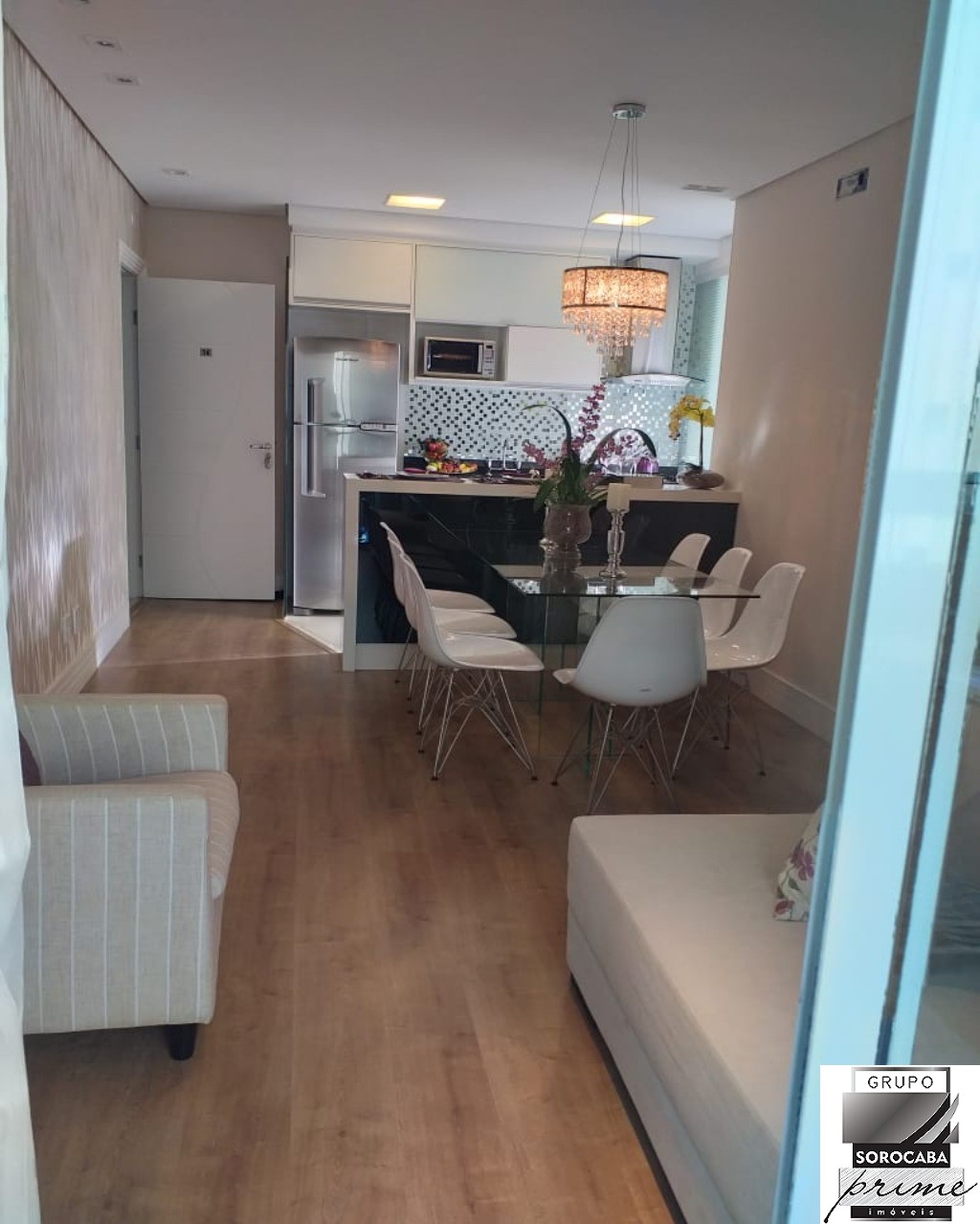 Apartamento com 3 dormitórios à venda, 77 m² por R$ 540.000 