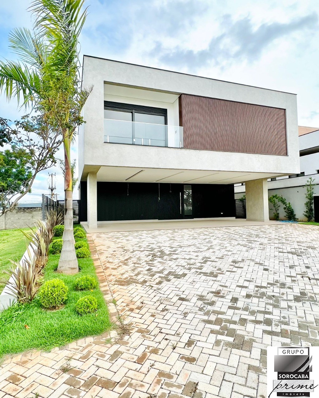 Sobrado com 4 dormitórios à venda, 380 m² por R$ 2.990.000 -
