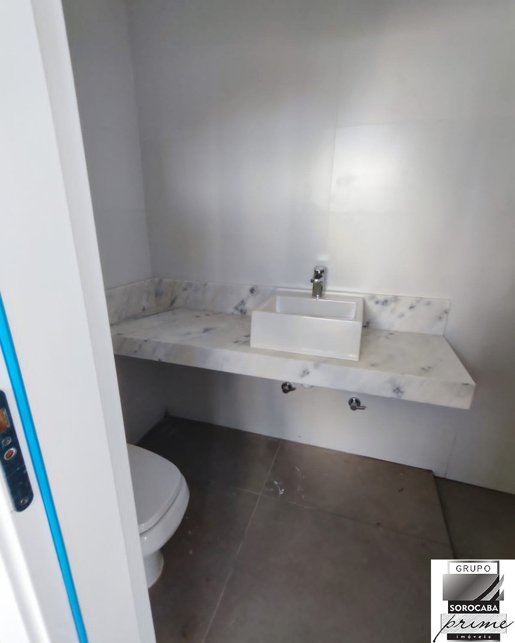 Casa com 3 dormitórios à venda, 232 m² por R$ 1.790.000 - gr