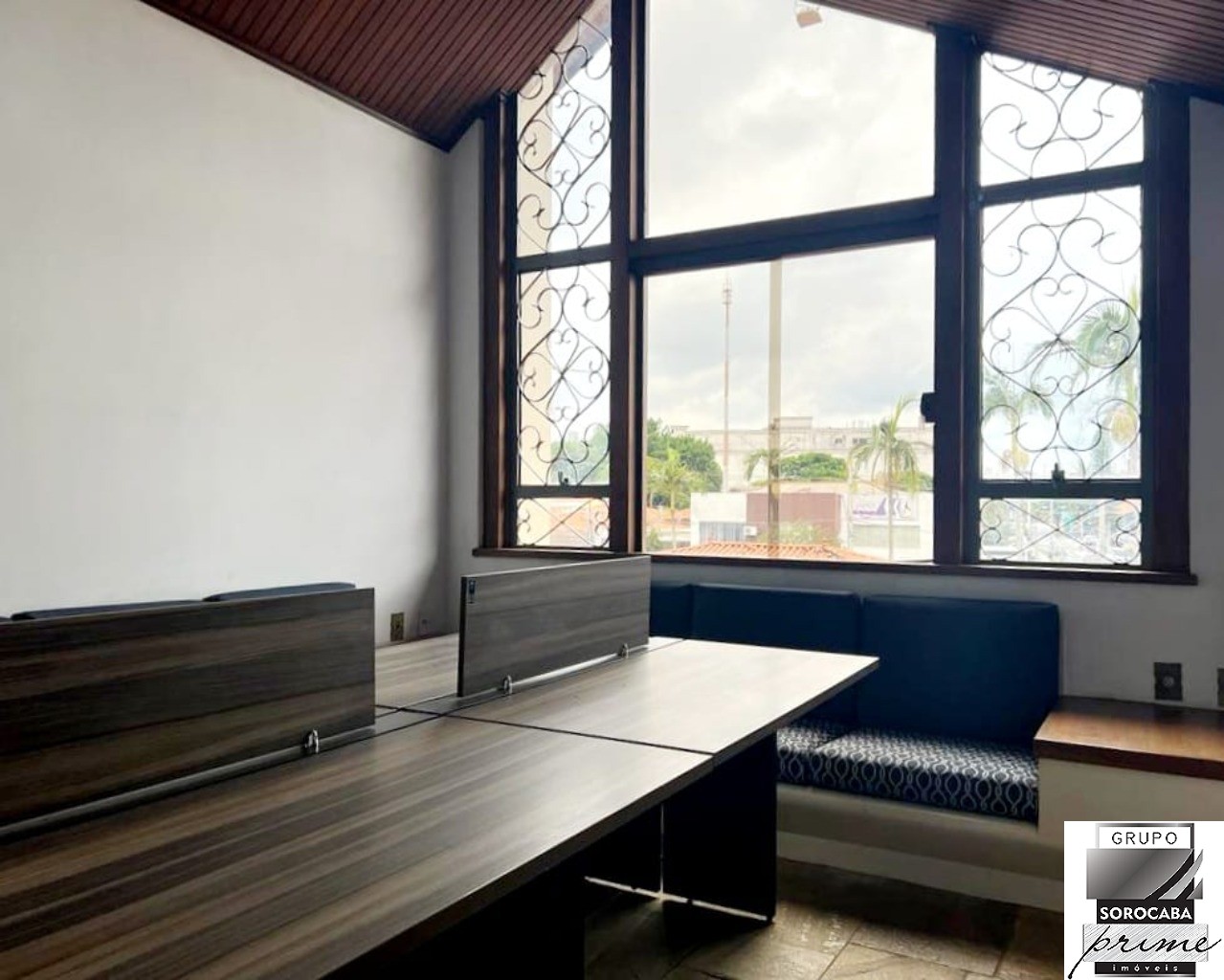 Sobrado com 5 dormitórios à venda, 390 m² por R$ 2.100.000 -