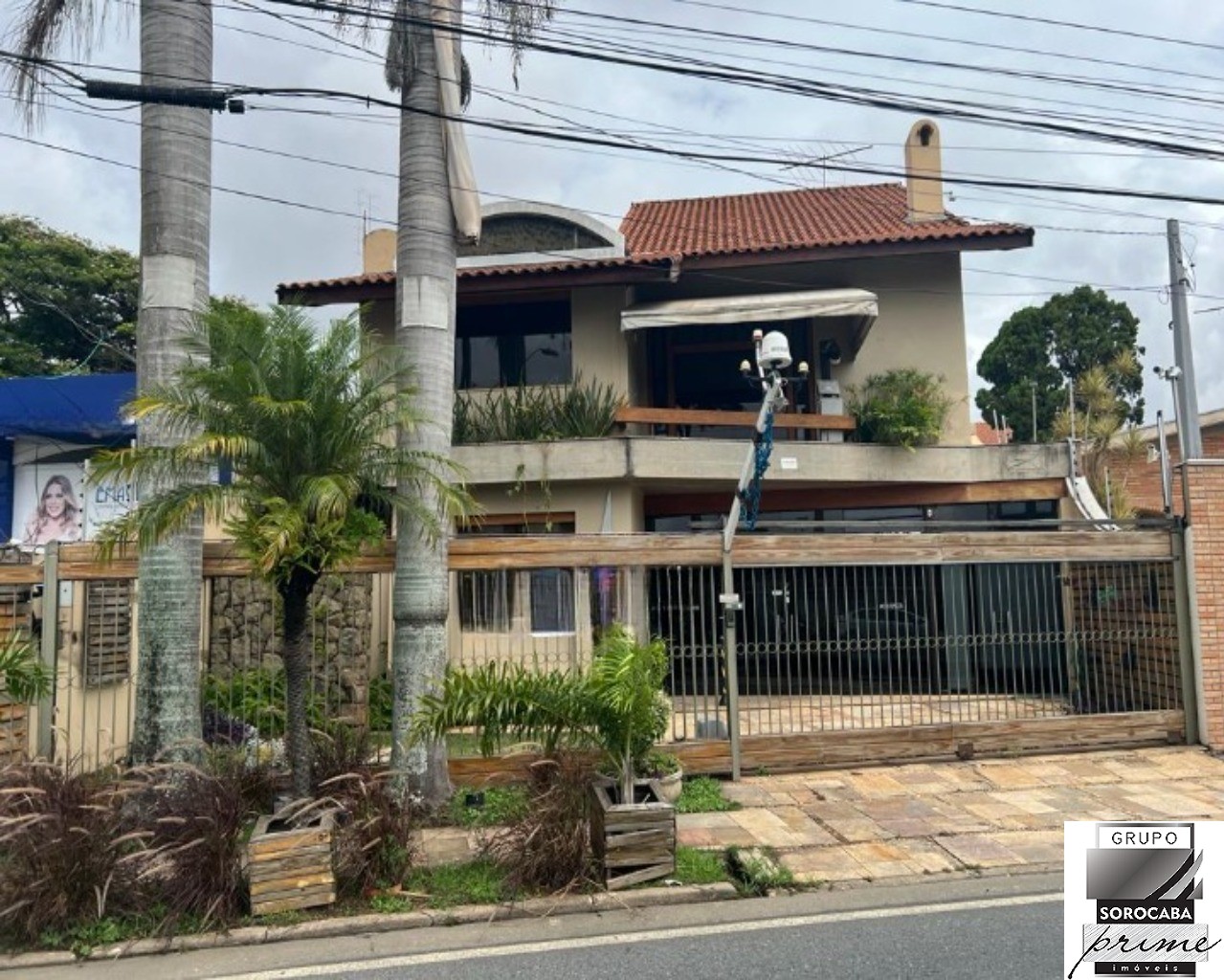 Sobrado com 5 dormitórios à venda, 390 m² por R$ 2.100.000 -