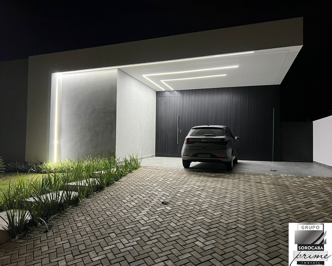 Sobrado com 3 dormitórios à venda, 300 m² por R$ 2.500.000 -