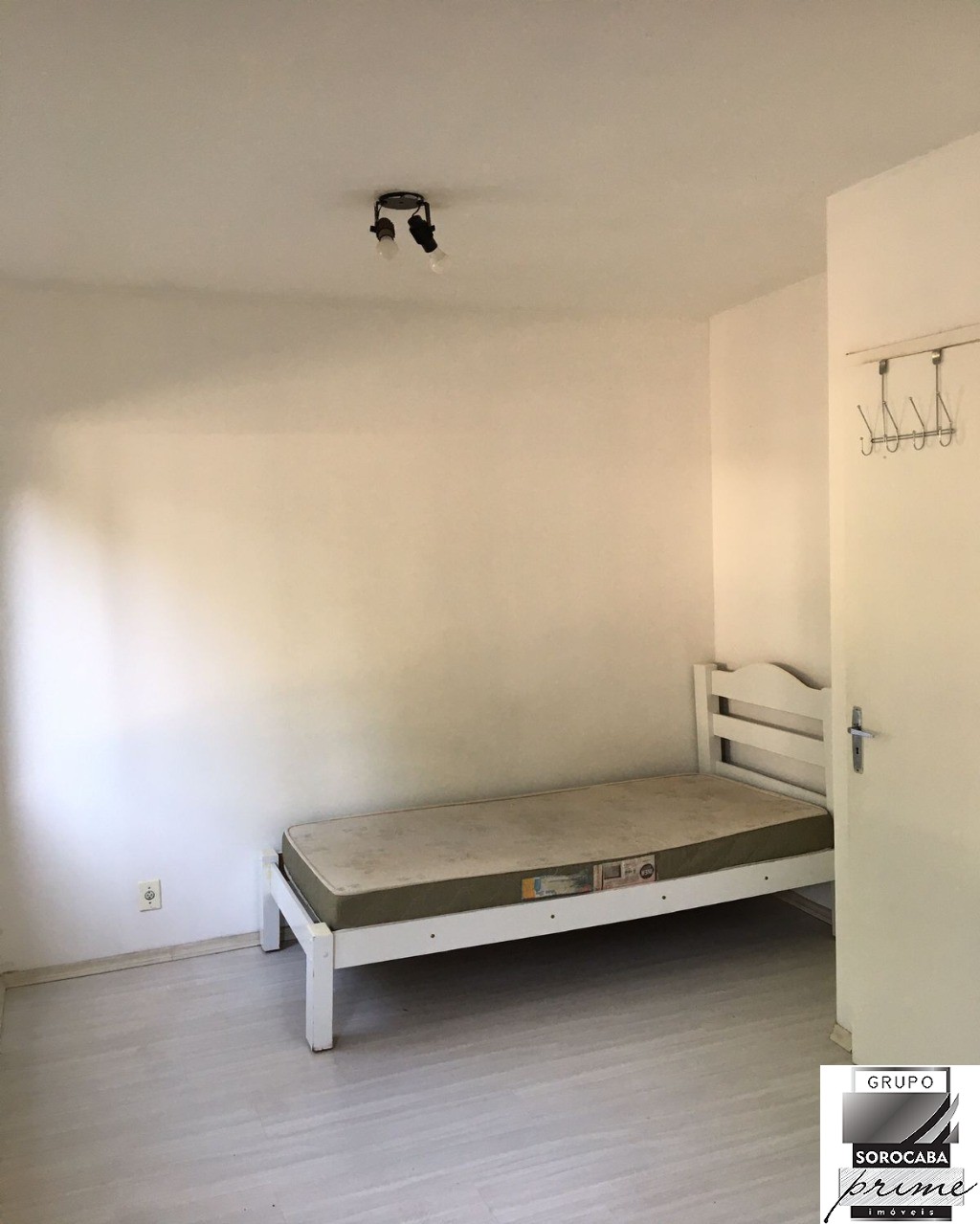Apartamento com 1 dormitório à venda, 55 m² por R$ 160.000 -