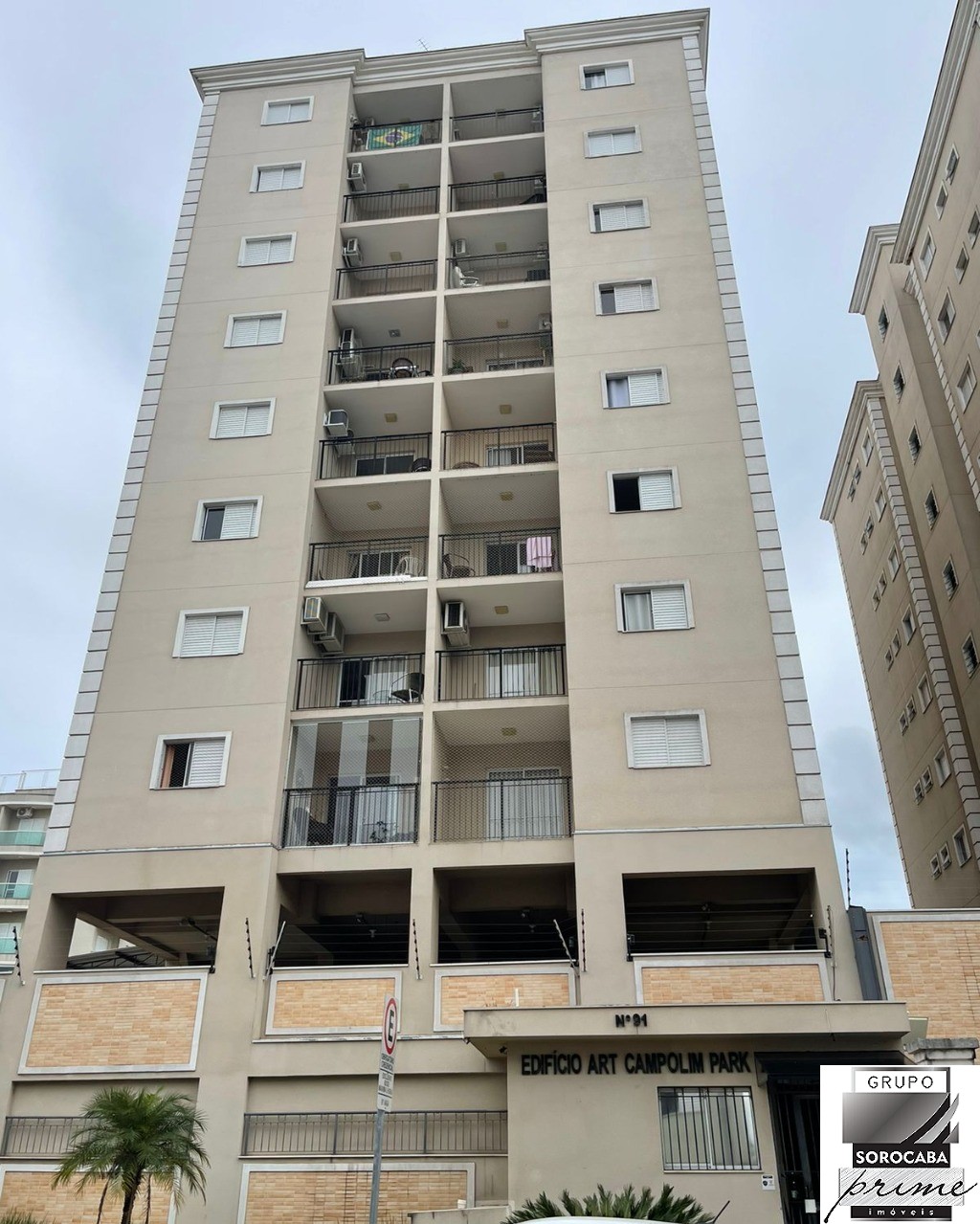 Apartamento com 2 dormitórios à venda, 65 m² por R$ 500.000 