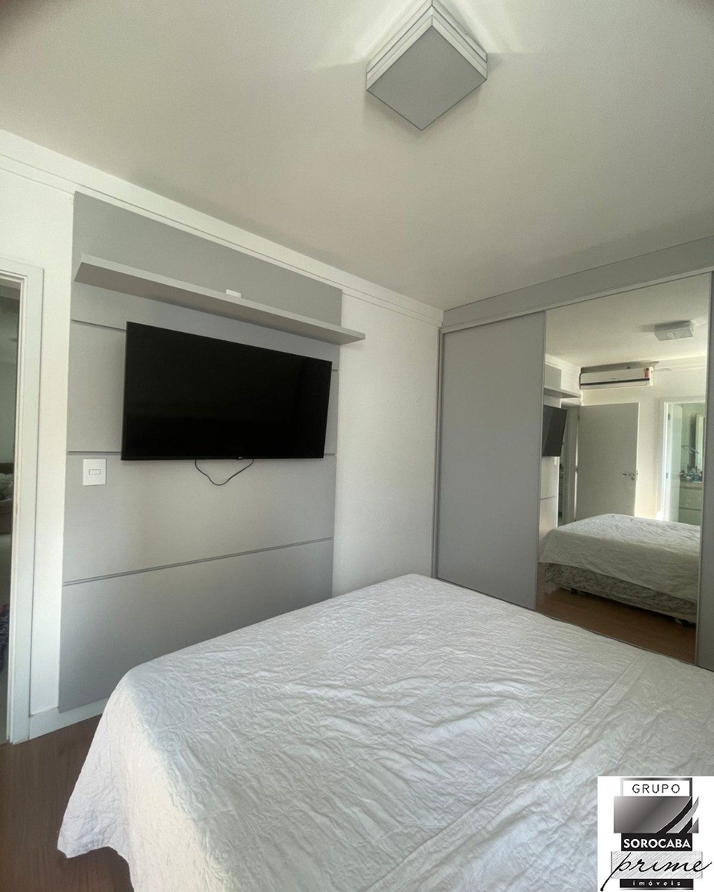 Apartamento com 2 dormitórios à venda, 73 m² por R$ 750.000 