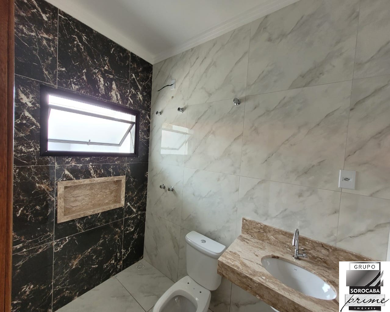 Casa com 3 dormitórios à venda, 103 m² por R$ 540.000 - lote