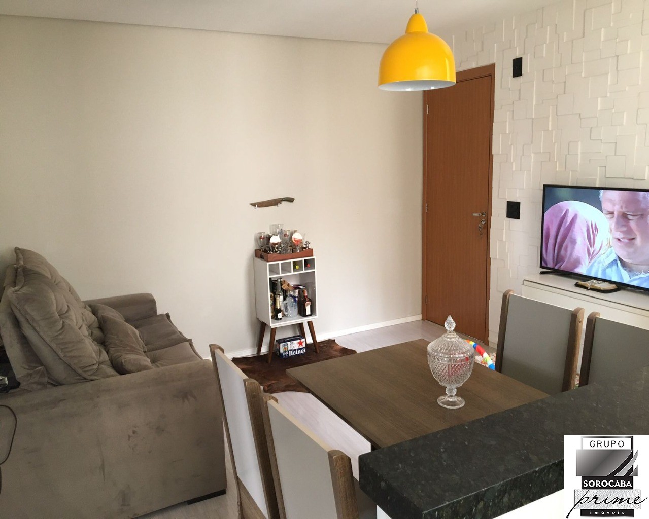 Apartamento com 2 dormitórios à venda, 49 m² por R$ 318.000 