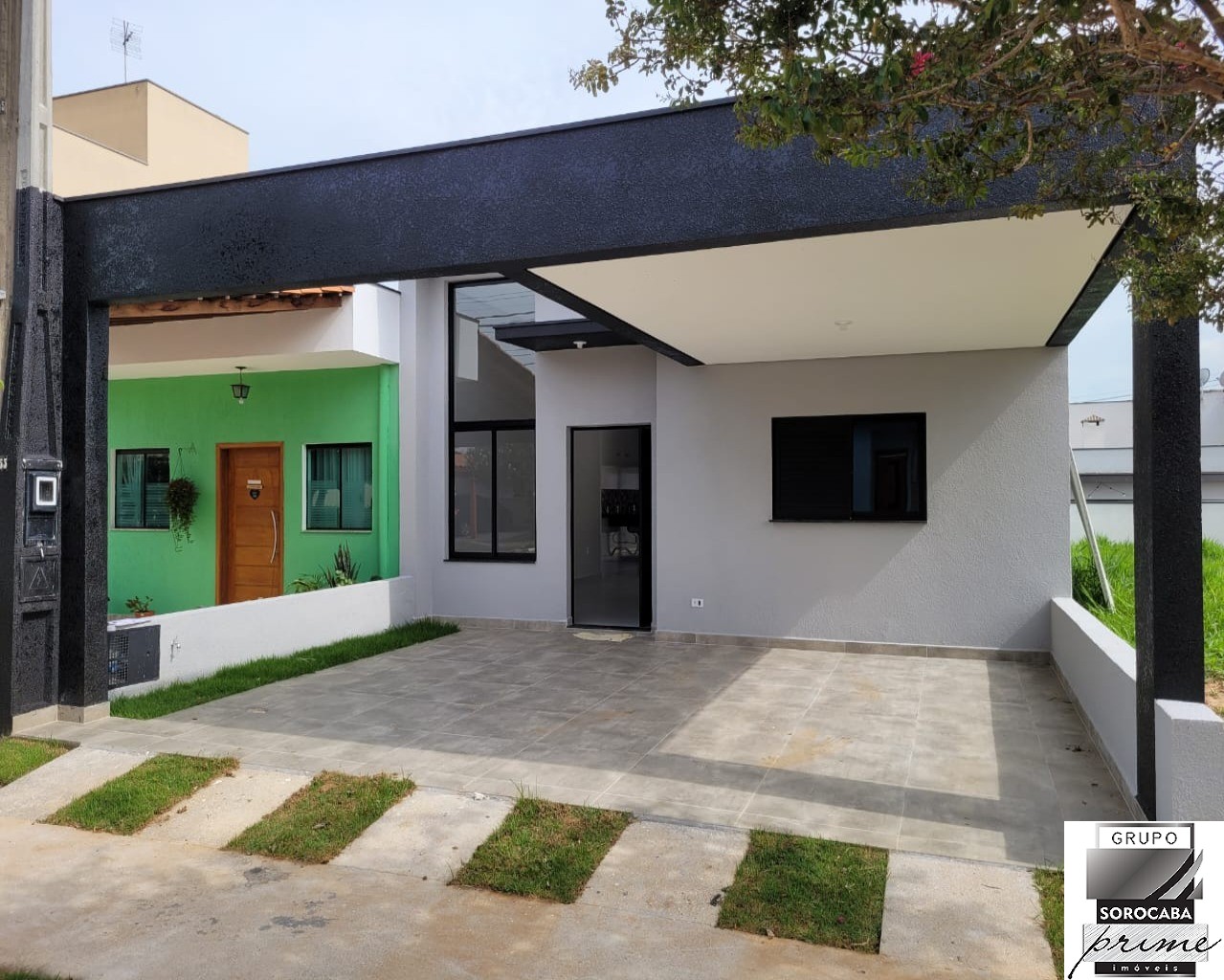 Casa com 3 dormitórios à venda, 103 m² por R$ 540.000 - lote