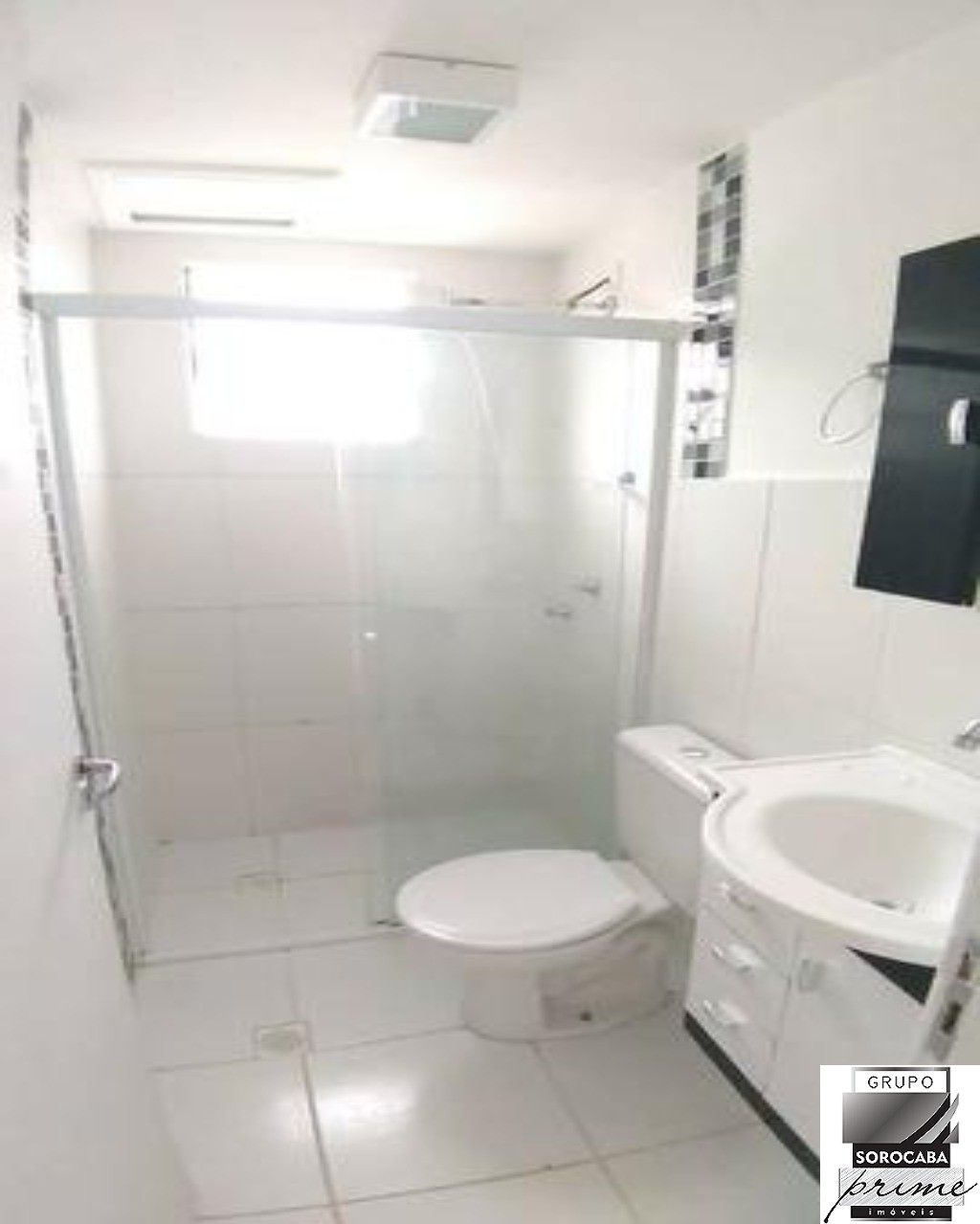 Apartamento com 2 dormitórios à venda, 47 m² por R$ 185.000 