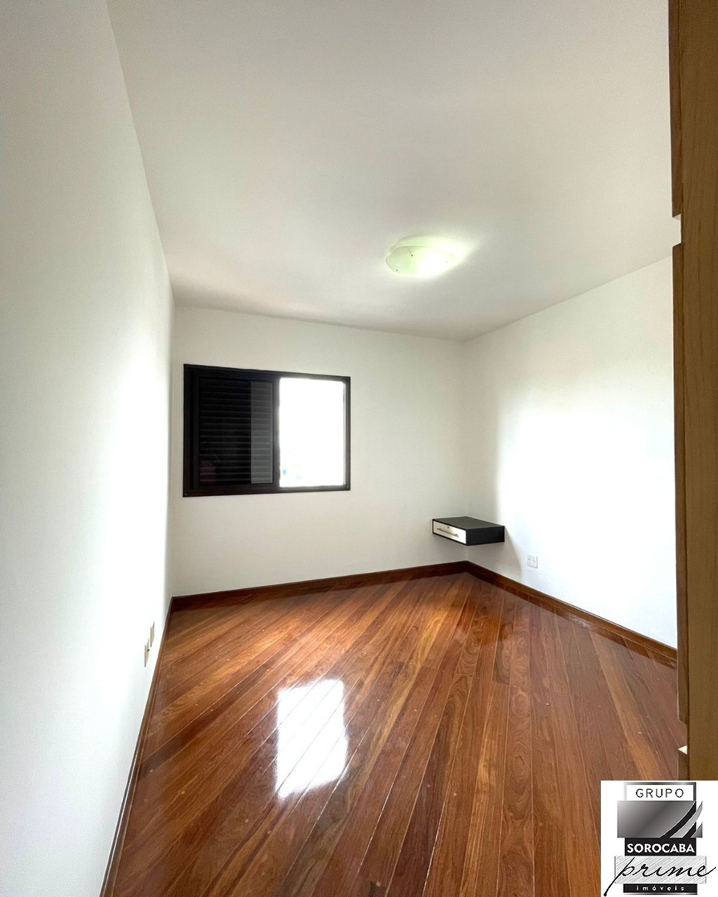 Apartamento com 4 dormitórios à venda, 190 m² por R$ 1.100.0