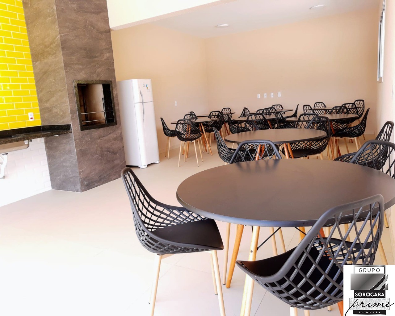 Apartamento com 2 dormitórios para alugar, 41 m² por R$ 1.72