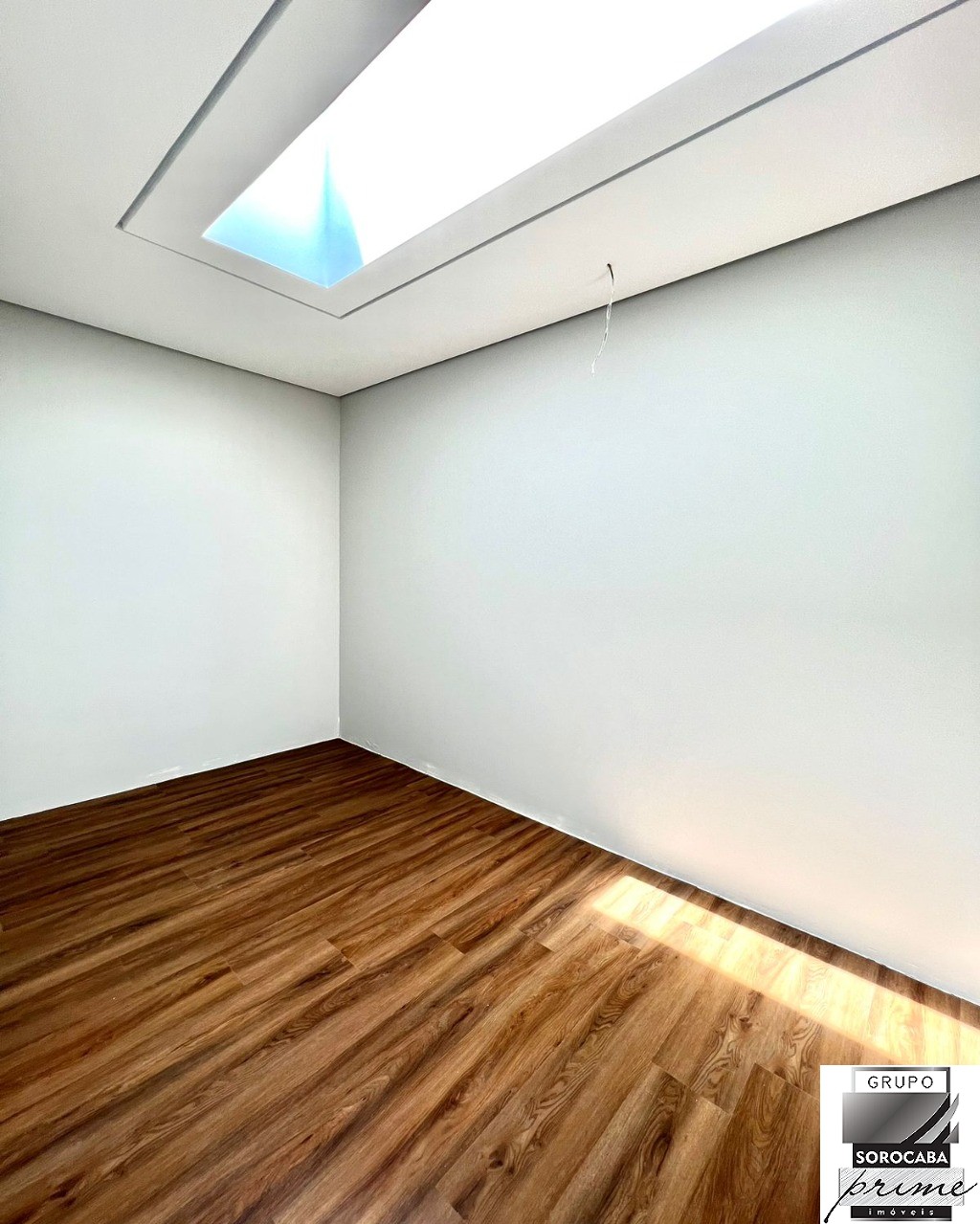 Sobrado com 3 dormitórios à venda, 220 m² por R$ 2.700.000 -