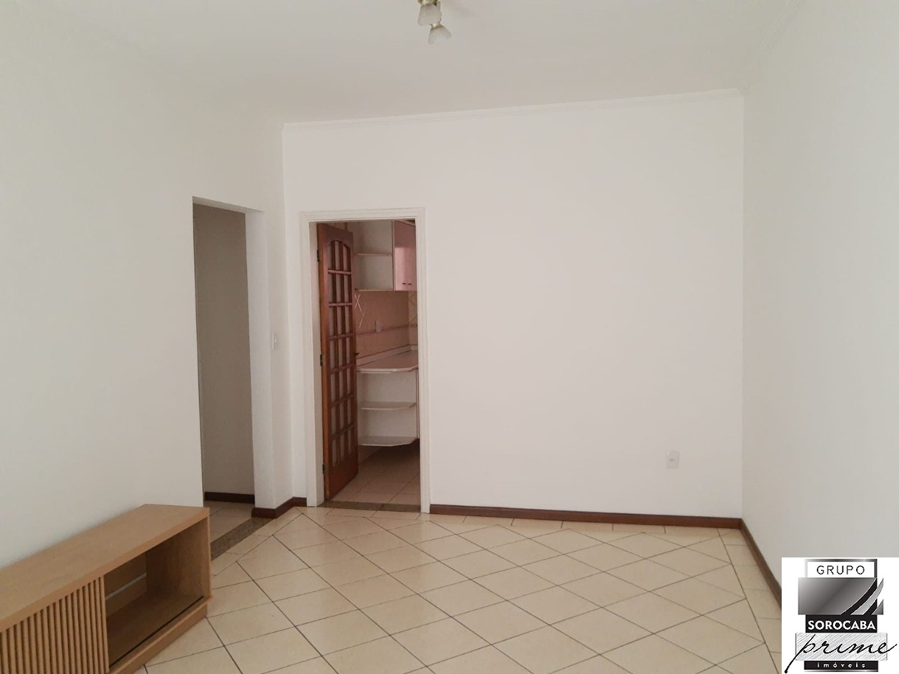 Apartamento com 2 dormitórios à venda, 87 m² por R$ 310.000 
