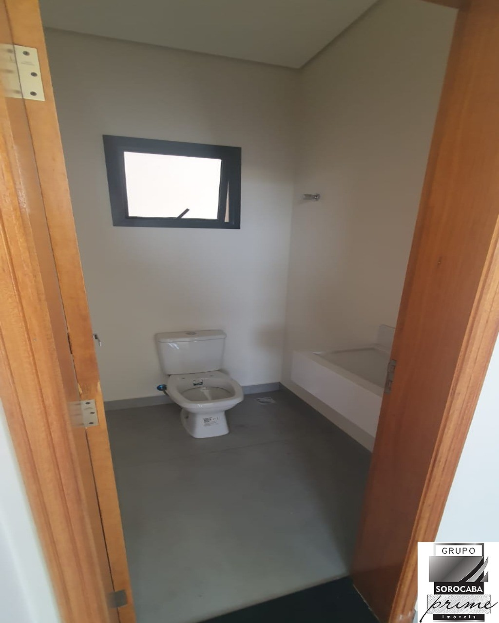 Casa com 3 dormitórios à venda, 214 m² por R$ 1.300.000 - co