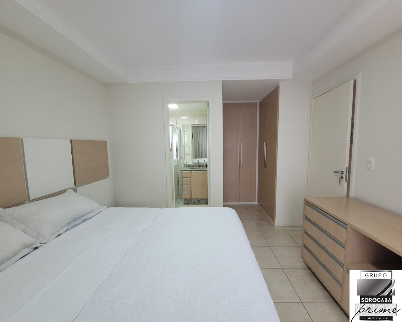 Apartamento com 3 dormitórios à venda, 90 m² por R$ 550.000 