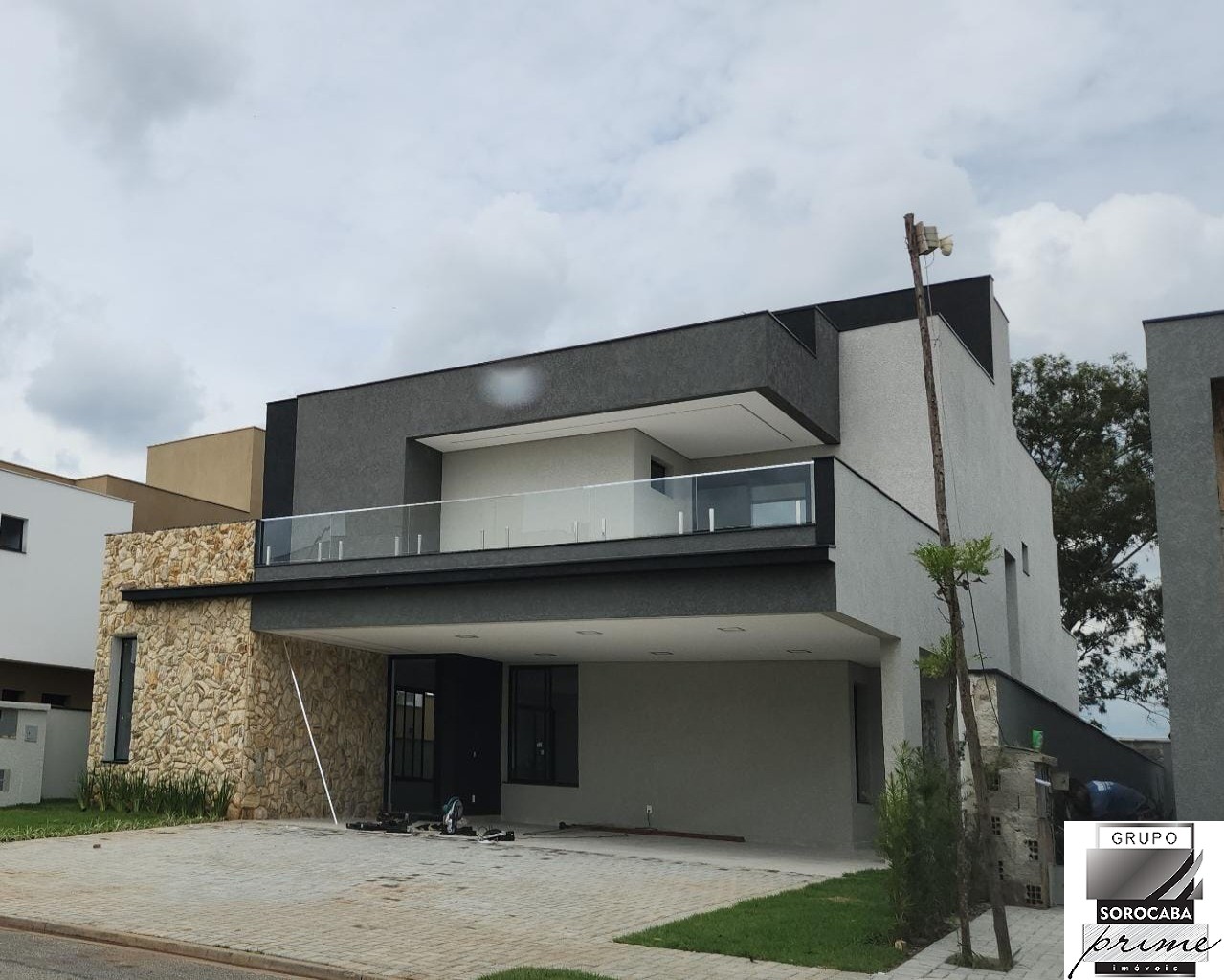 Sobrado com 3 dormitórios à venda, 390 m² por R$ 2.900.000 -