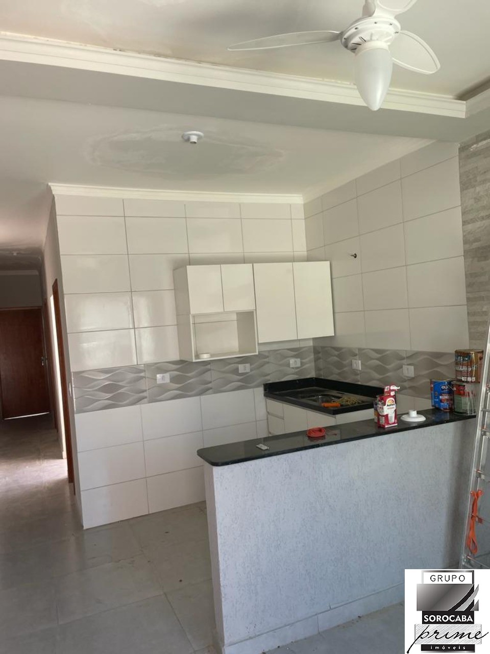 Casa com 2 dormitórios à venda, 50 m² por R$ 205.000 - parqu