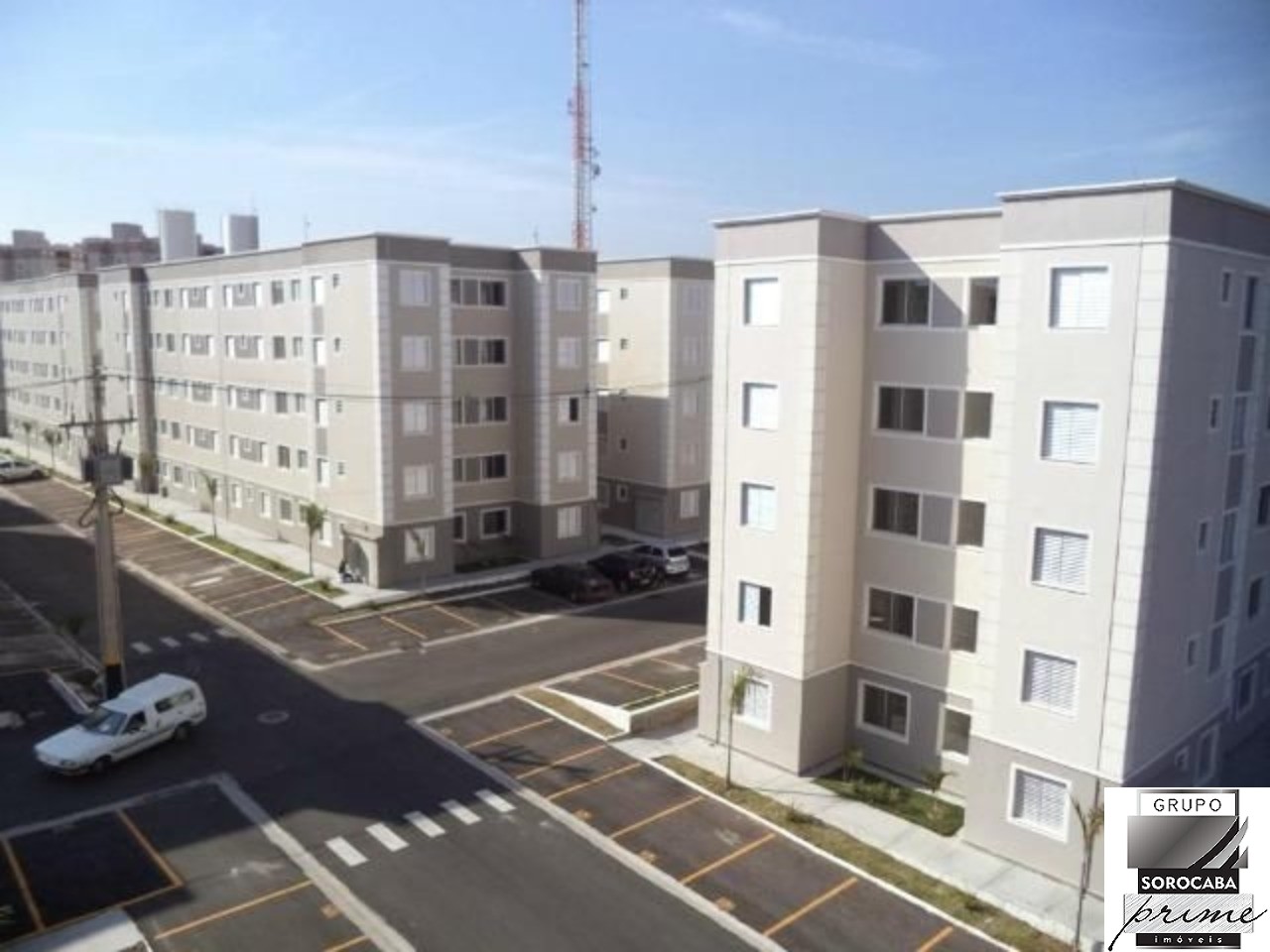 Apartamento com 2 dormitórios à venda, 47 m² por R$ 212.000 
