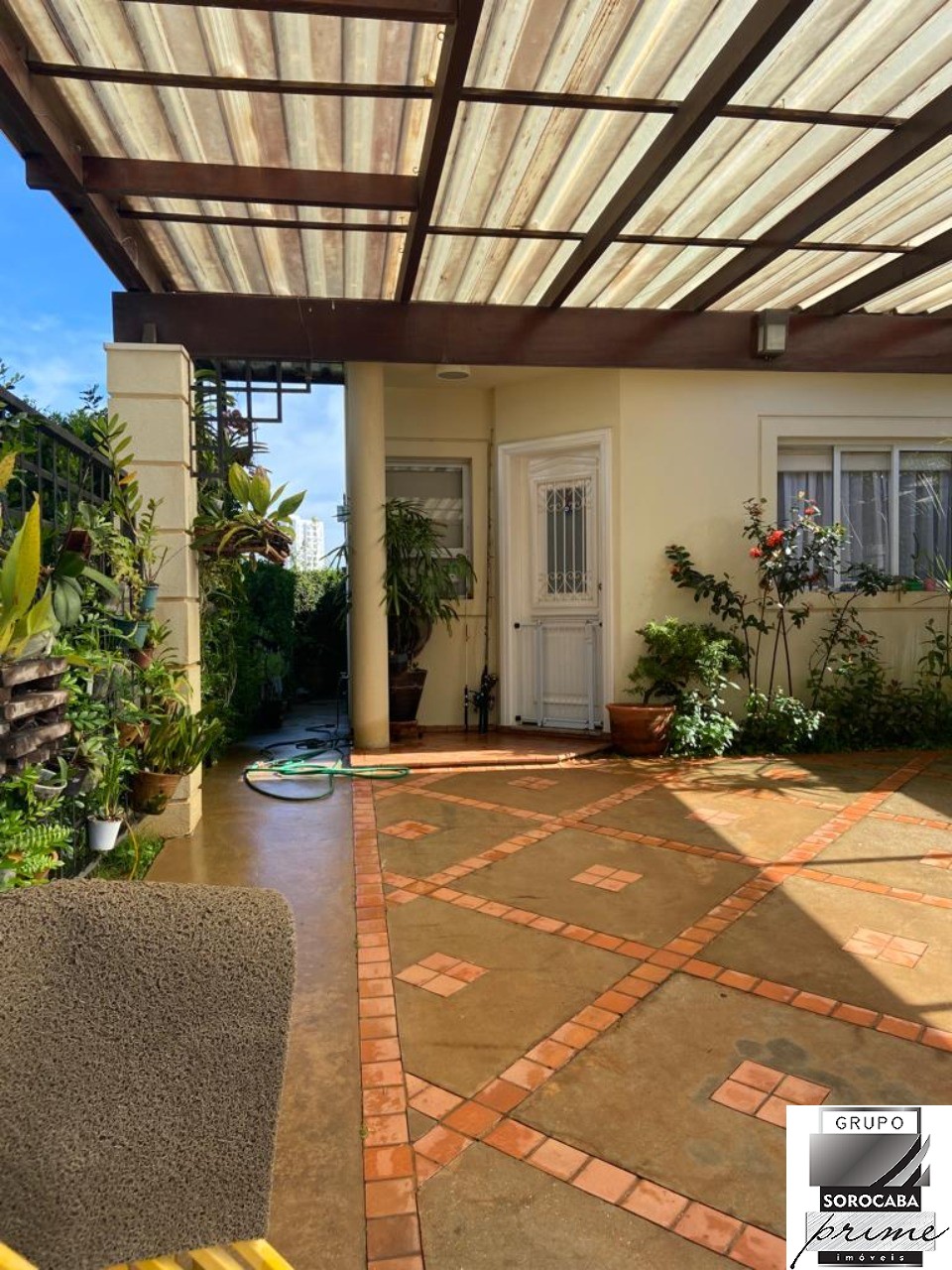 Sobrado com 3 dormitórios à venda, 147 m² por R$ 780.000 - c
