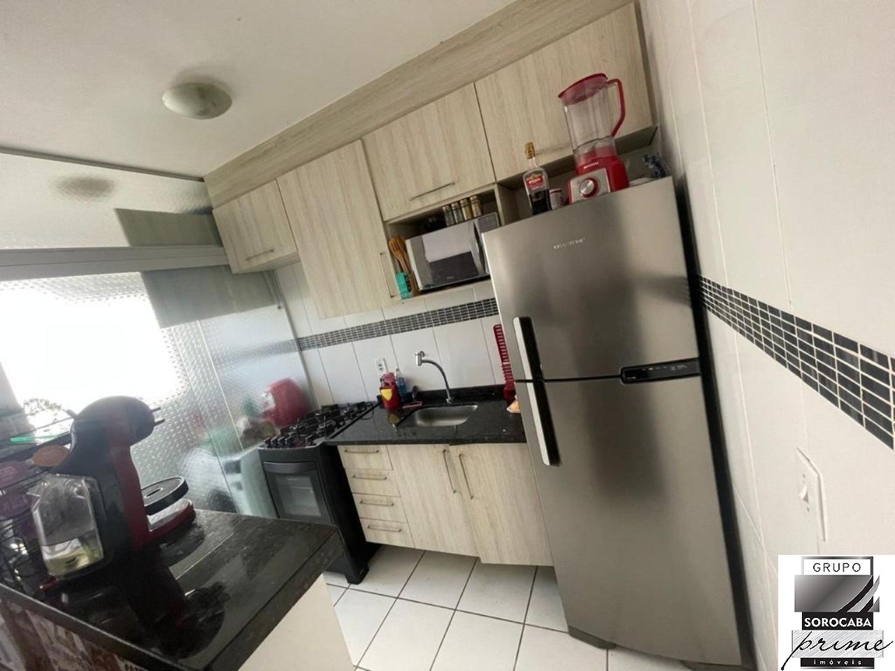 Apartamento com 2 dormitórios à venda, 47 m² por R$ 185.000 
