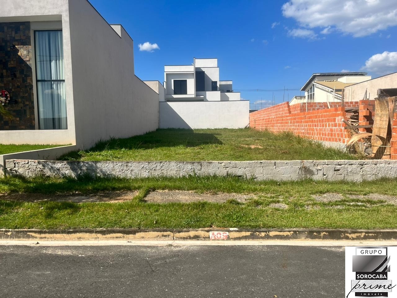 Terreno à venda, 265 m² por R$ 360.000 - condominio le franc