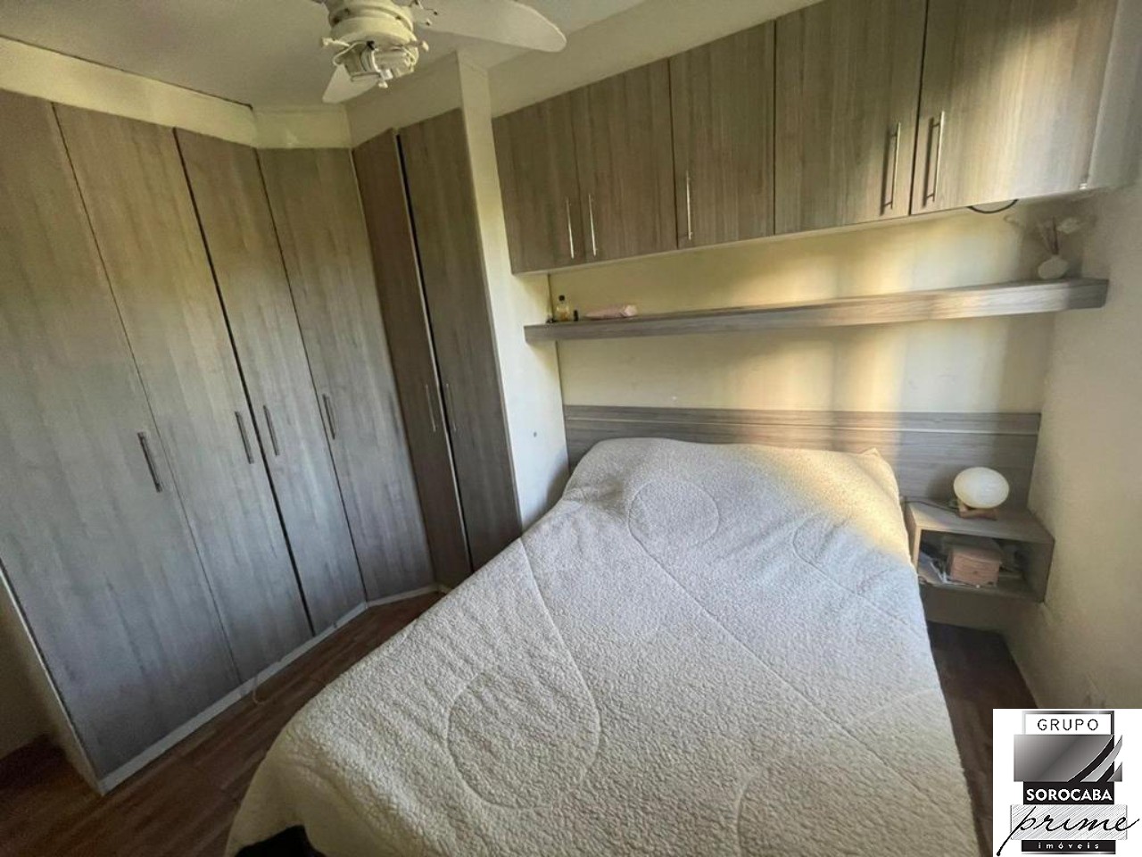 Apartamento com 2 dormitórios à venda, 47 m² por R$ 185.000 