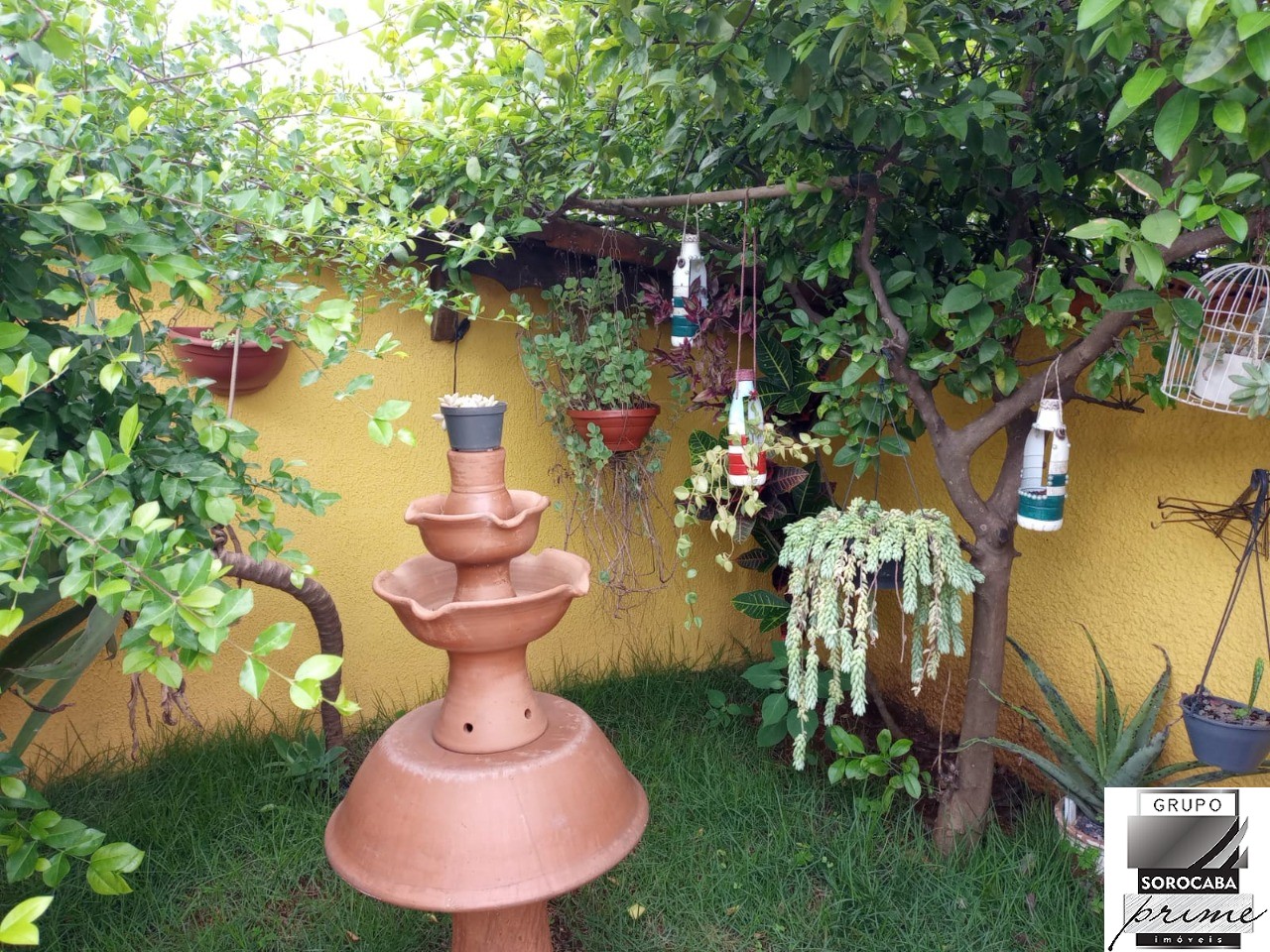 Casa com 8 dormitórios à venda, 208 m² por R$ 900.000 - éden