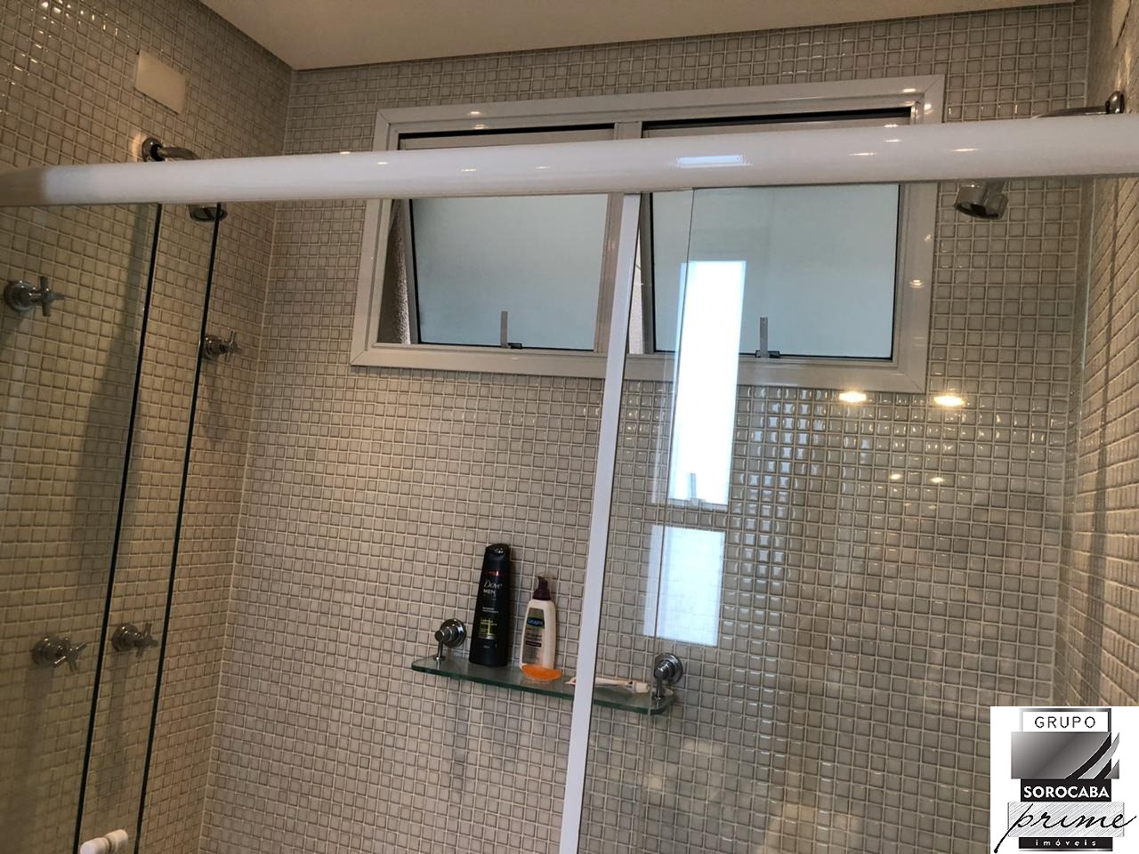 Apartamento com 3 dormitórios à venda, 136 m² por R$ 1.000.0