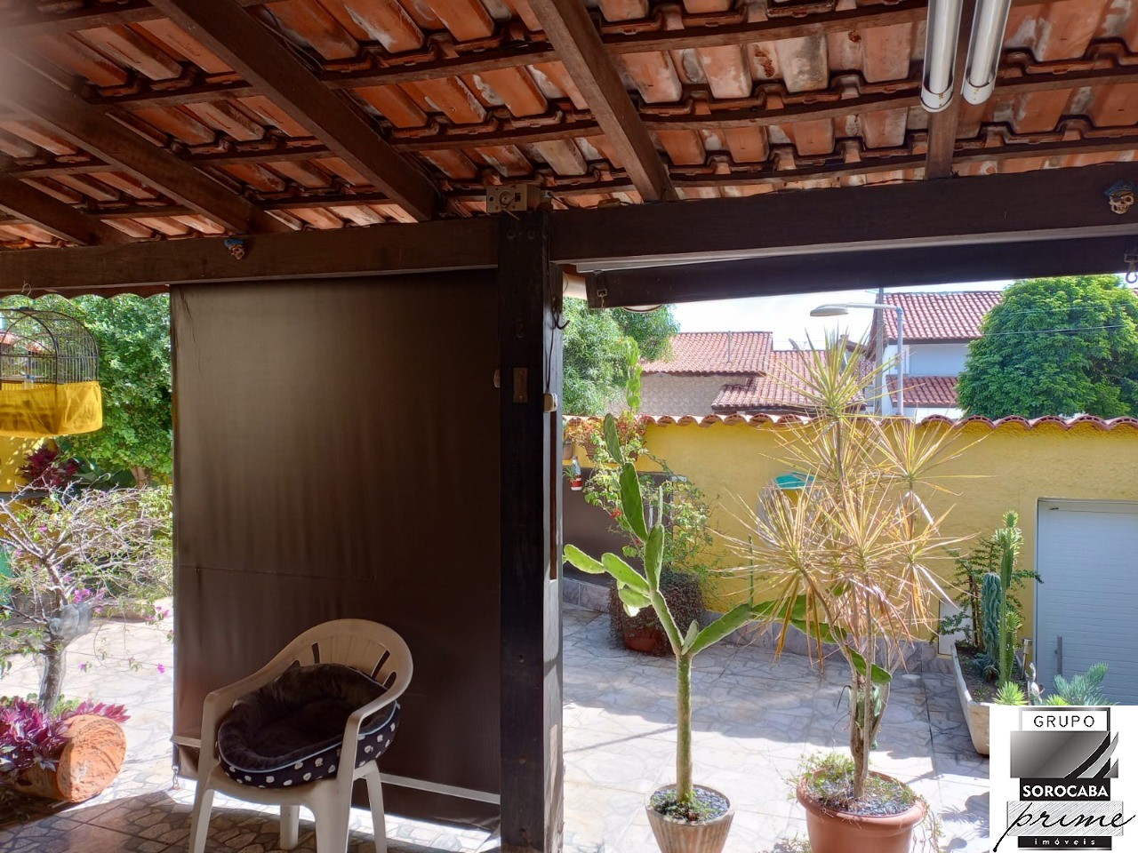 Casa com 8 dormitórios à venda, 208 m² por R$ 900.000 - éden