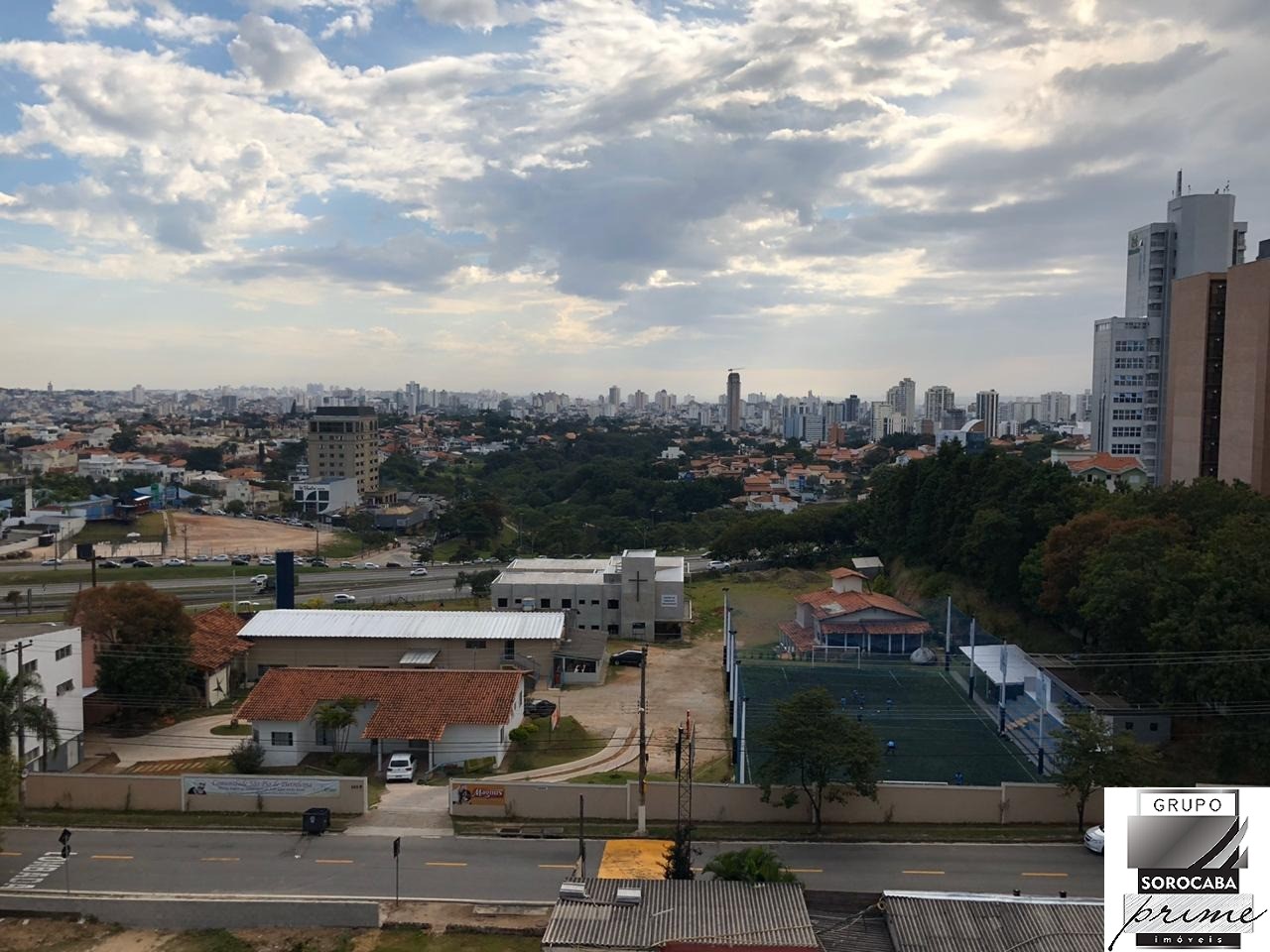 Apartamento com 3 dormitórios à venda, 136 m² por R$ 1.000.0