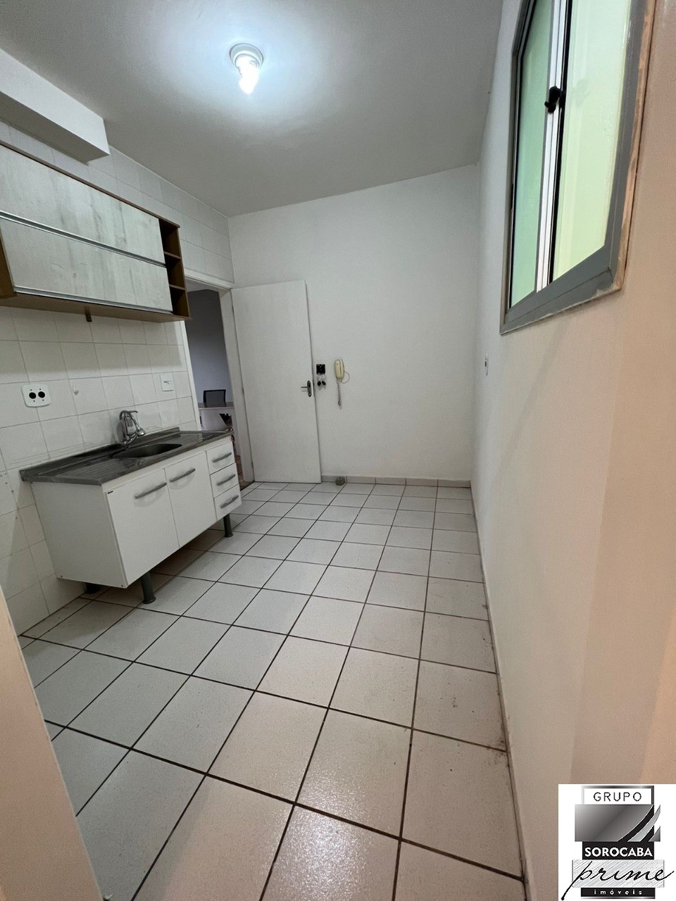 Apartamento com 2 dormitórios para alugar, 65 m² por R$ 1.60