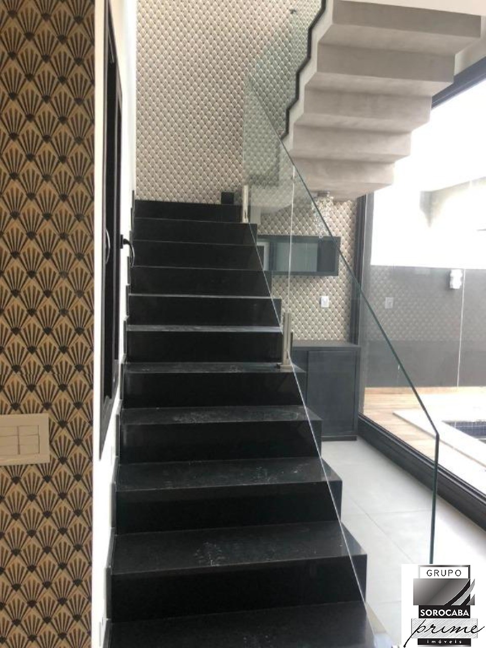 Sobrado com 3 dormitórios à venda, 300 m² por R$ 2.200.000,0