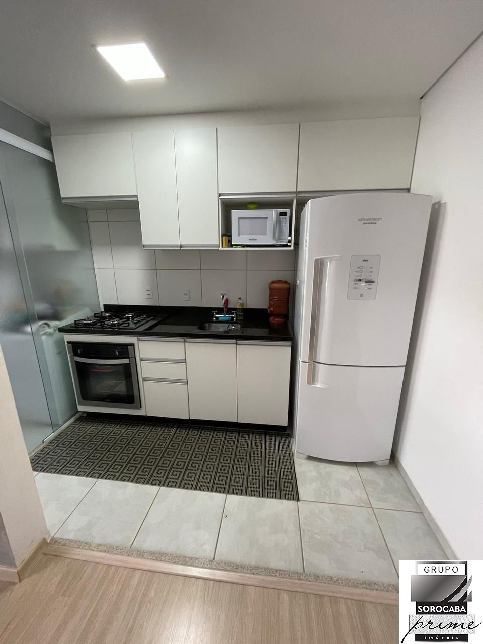 Apartamento com 2 dormitórios à venda, 59 m² por R$ 355.000 
